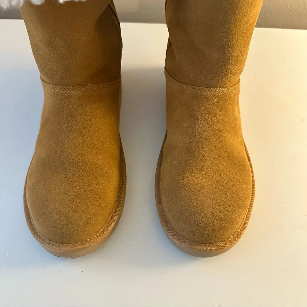 Koolaburra by Ugg Tan Suede Fold Over Zipper Boots